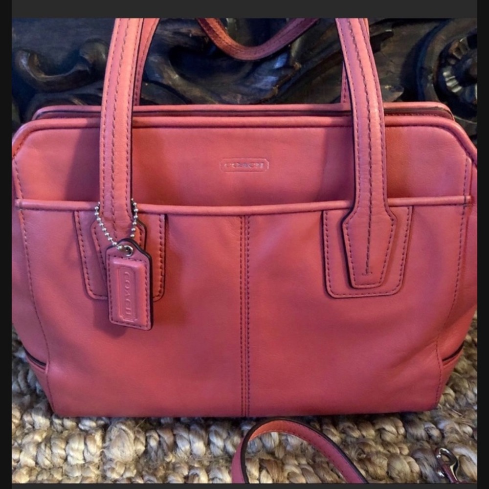 Coach handbag- purse 👛